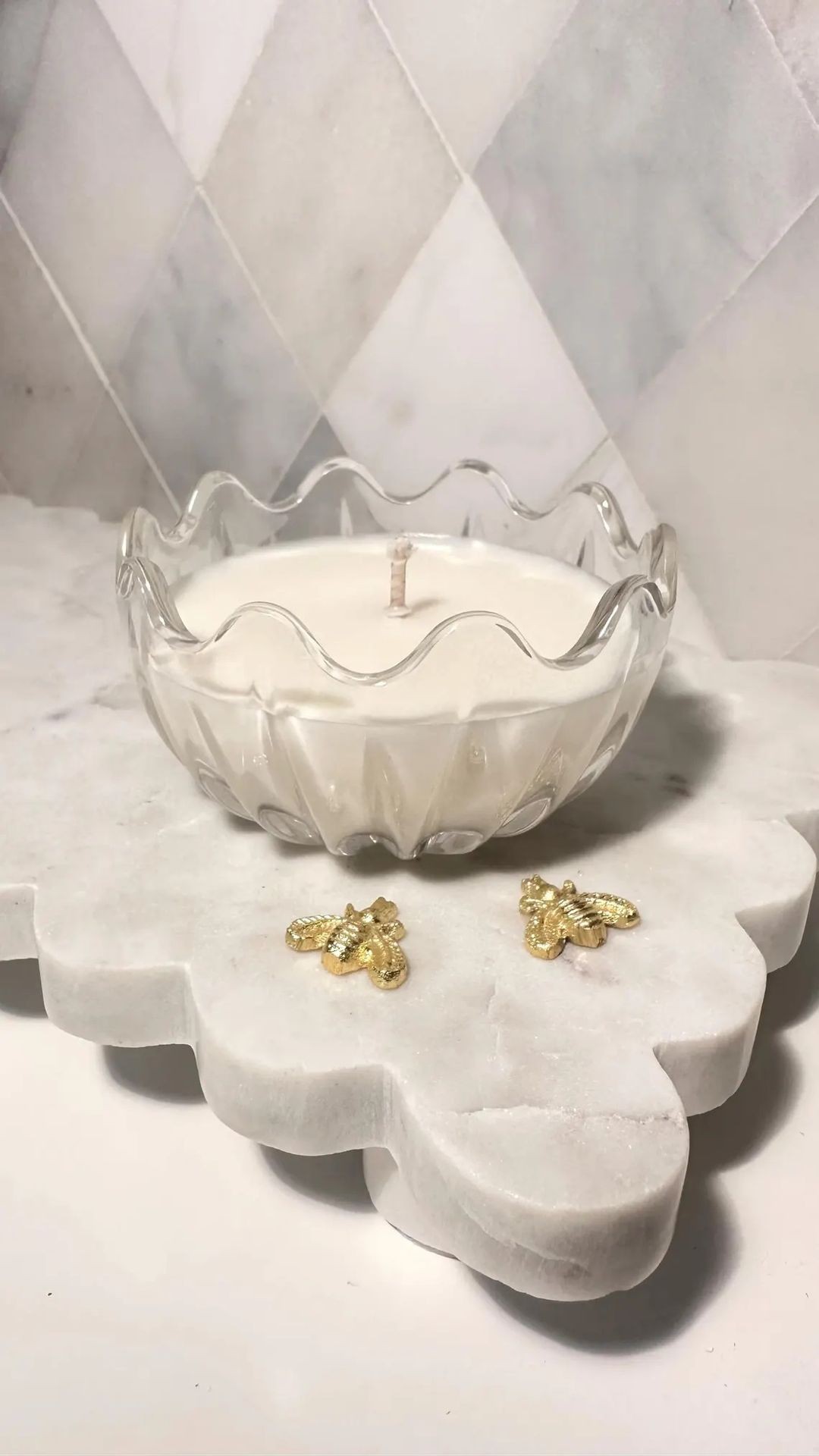 Vintage | Darling Glass Berry or Trinket Dish | Ruffled edge | Scented with "White Prosecco" | Handpoured in the USA by 3 Treasured Bees.